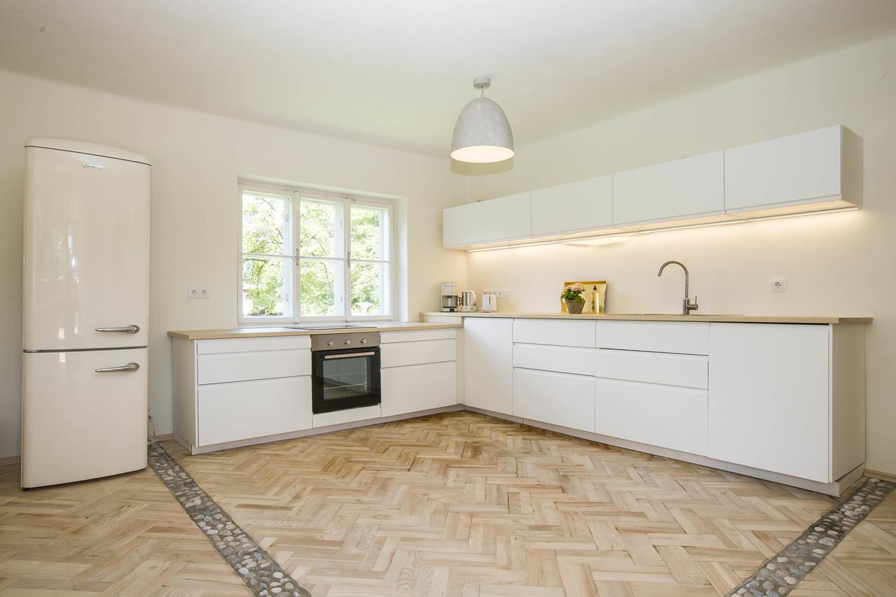 Chalet Happy Family, Secluded Location, 15 Min To Salzburg And Just Short To T Lakes Sound Of Music, Bbq&Bikes&Sunbeds For Free, Up To 14P Golling an der Salzach Exterior foto