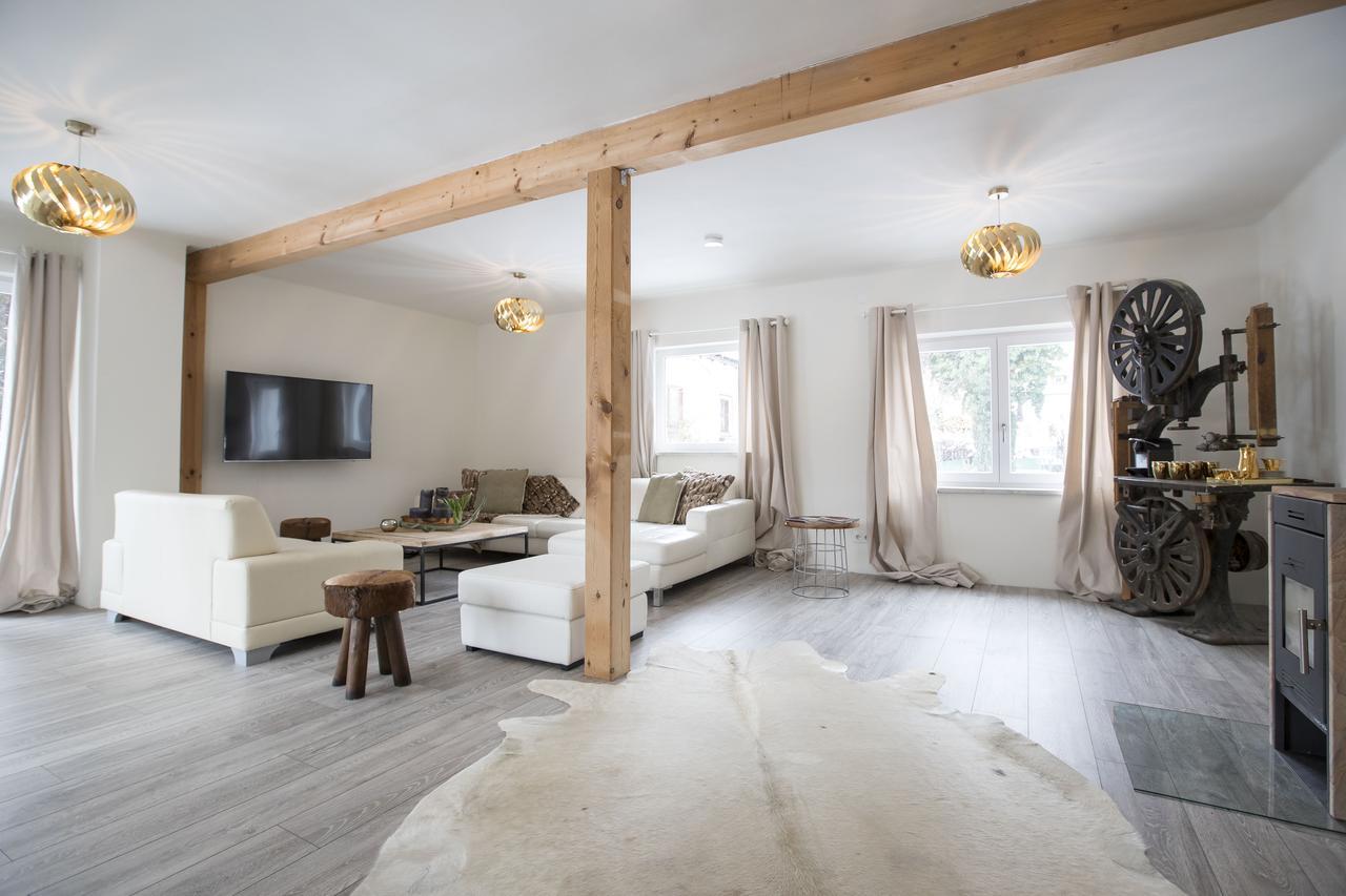 Chalet Happy Family, Secluded Location, 15 Min To Salzburg And Just Short To T Lakes Sound Of Music, Bbq&Bikes&Sunbeds For Free, Up To 14P Golling an der Salzach Exterior foto
